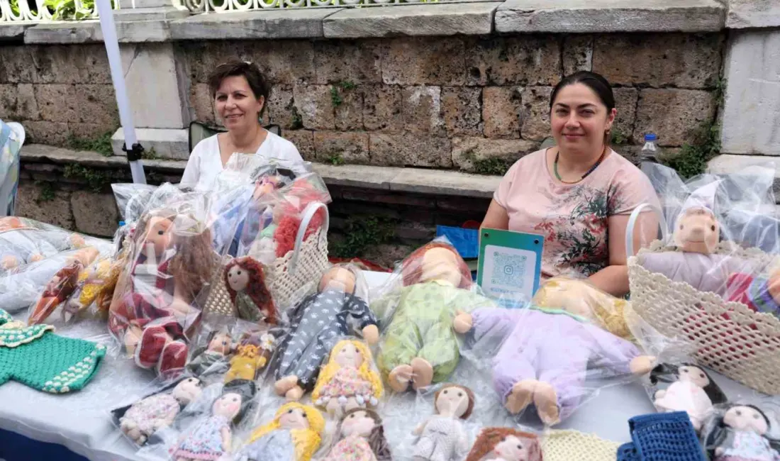 Osmangazi Belediyesi tarafından Babalar Günü kapsamında düzenlenen “Kadın Girişimciler Sokağı”,