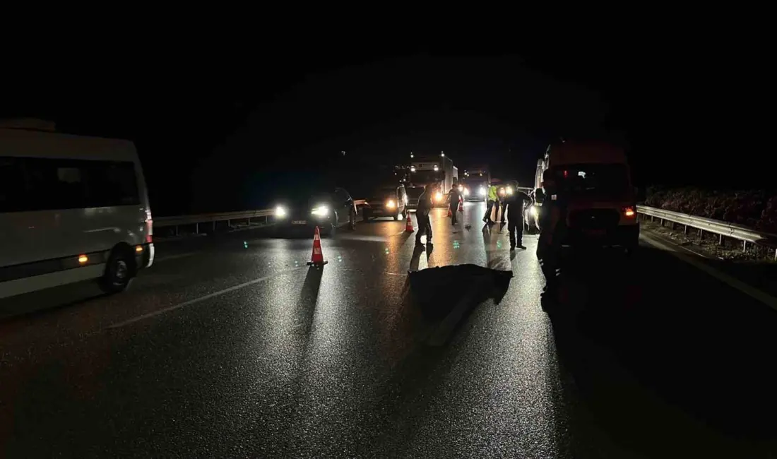 Bursa’da iddiaya göre otobanda karşıdan karşıya geçmeye çalışan şahsa, seyir