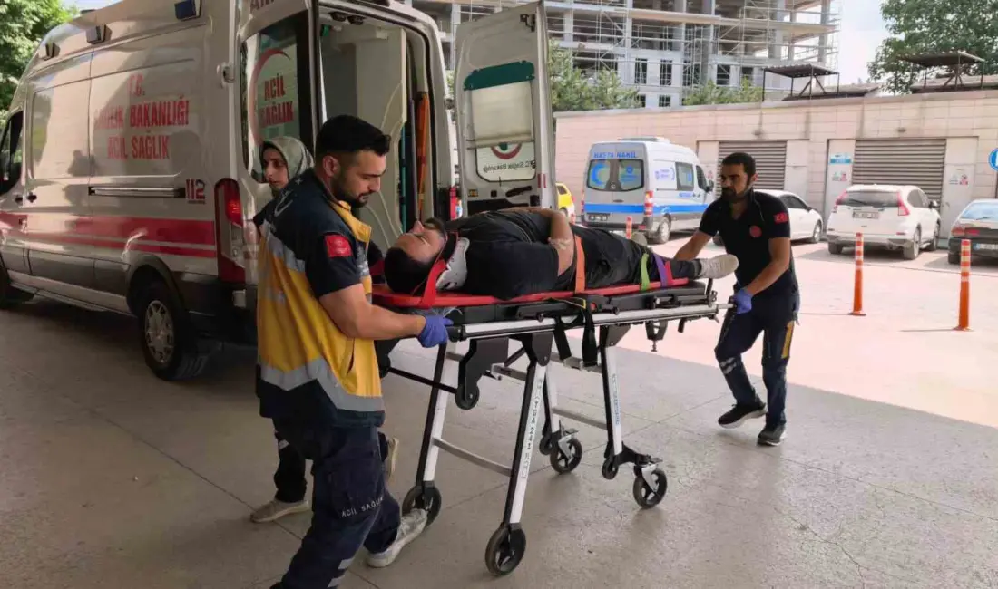 Bursa’nın İnegöl ilçesinde otomobil ile çarpışan motosikletin sürücüsü yaralandı. Kaza