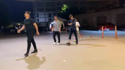 Bursa’nın İnegöl ilçesinde çocuk parkında bulunan gençlere pompalı tüfekle açılan
