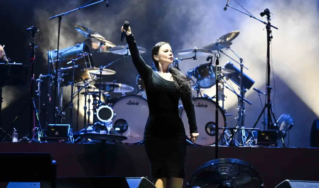 Türk rock müziğinin güçlü sesi Şebnem Ferah, 6 yıllık aranın