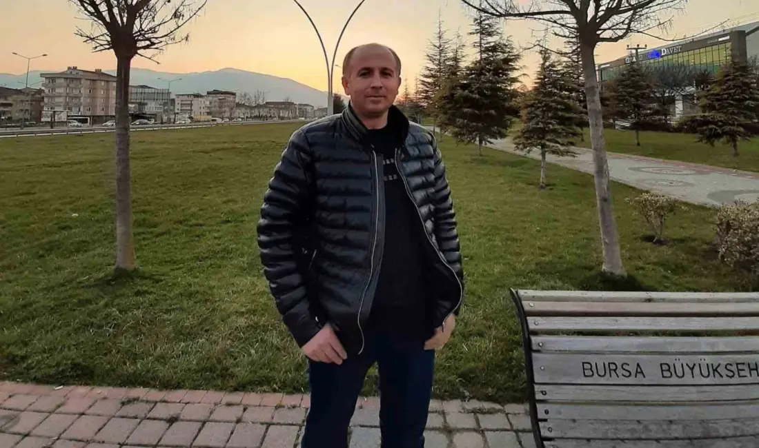 Bursa’nın İnegöl ilçesinde meydana gelen kazada kontrolden çıkarak devrilen traktörün