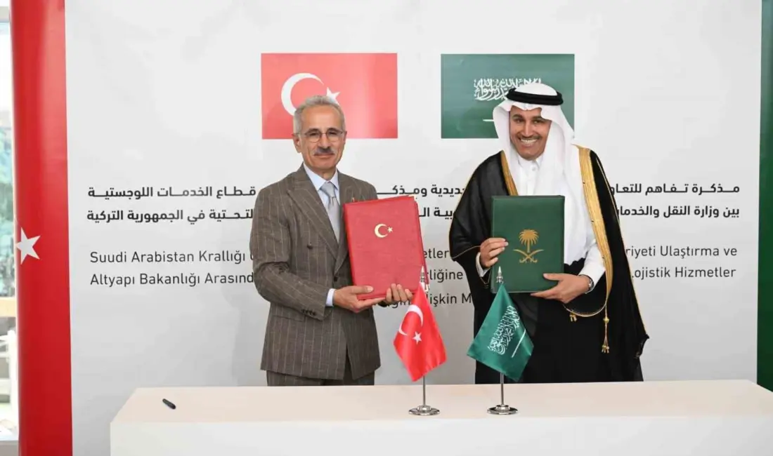 Ulaştırma ve Altyapı Bakanı Abdulkadir Uraloğlu, Riyad’da bir araya geldiği