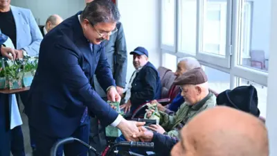 Eskişehir Valisi Erdinç Yılmaz, Babalar Günü dolayısıyla Fethi Yılmaz Sezer