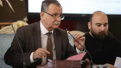 Yunusemre Belediye Meclisi’nde CHP’nin Genel Başkan Özgür Özel’e destek bildirisi