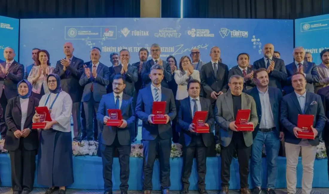 Gaziantep'te düzenlenen 5. TÜBİTEM Zirvesi'nde bilim ve teknoloji ekosistemi buluştu.