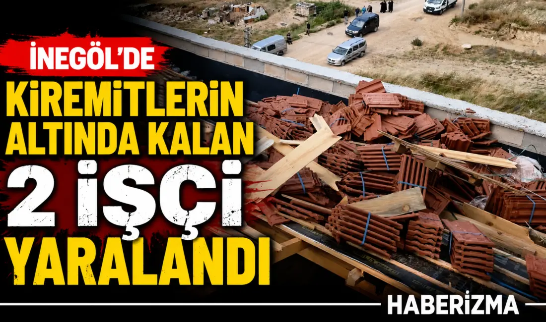 Bursa’nın İnegöl ilçesinde bir site inşaatında devrilen kiremitlerin altında kalan