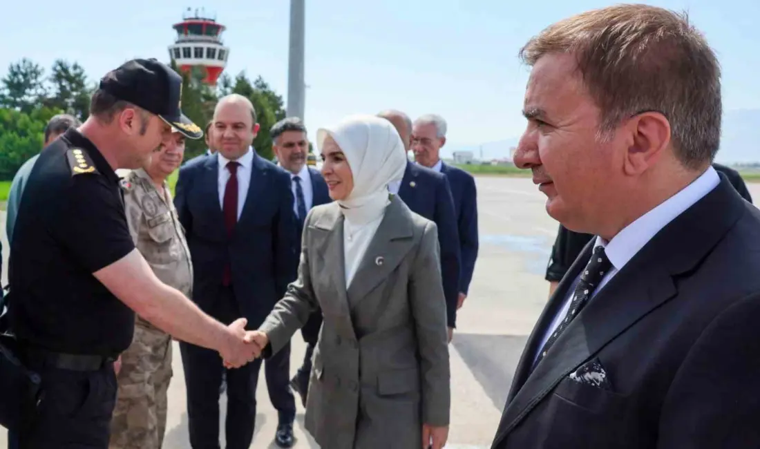 Aile ve Sosyal Hizmetler Bakanı Mahinur Özdemir Göktaş, bir dizi