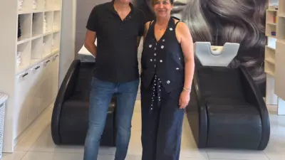 AK Parti Denizli İl Yönetim Kurulu üyeleri, kent genelinde berber