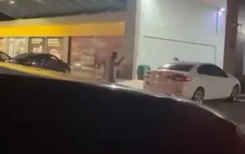 Bursa’da bir akaryakıt istasyonunda iki grup arasında çıkan sopalı kavga
