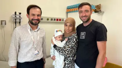 Bursa’da 22 haftalıkken ciğerinde kist olduğu farkedilen minik bebek annesinin