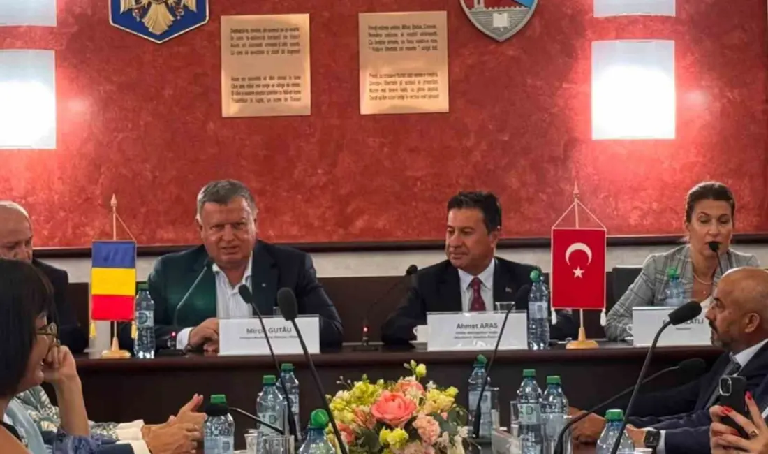 Kıyı Belediyeler Birliği ve Muğla Büyükşehir Belediye Başkanı Ahmet Aras,