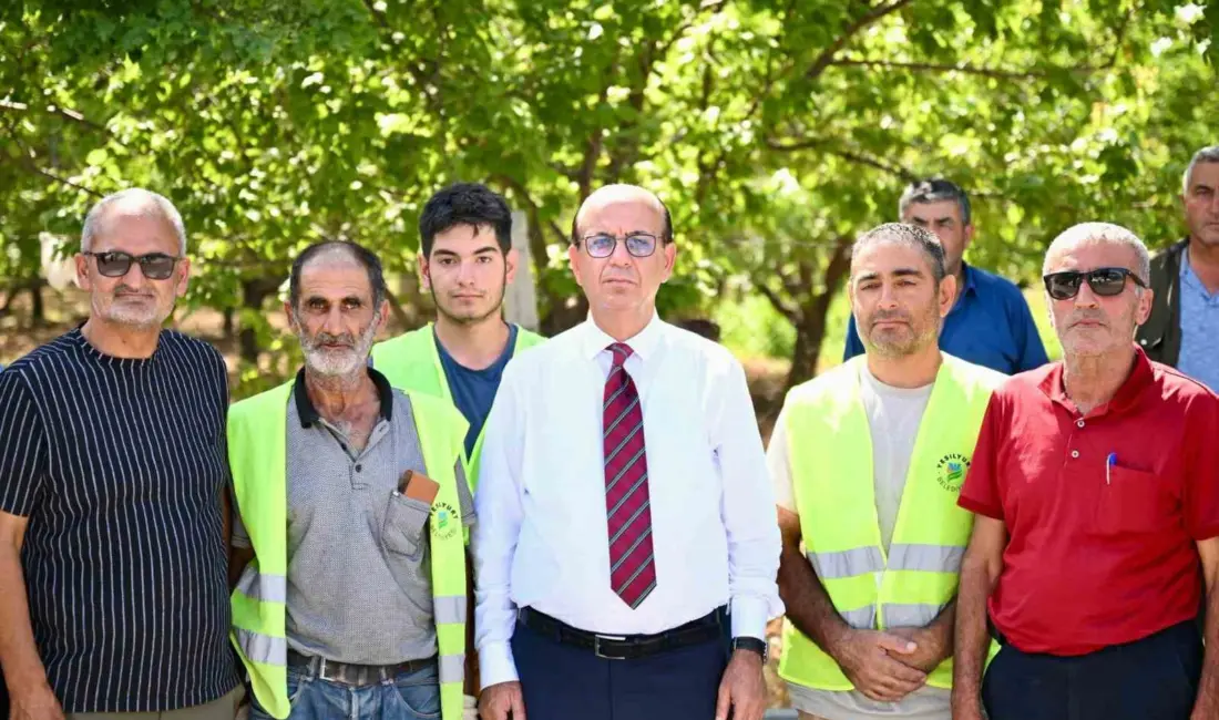 Yeşilyurt Belediye Başkanı Prof. Dr. İlhan Geçit, ilçenin her köşesini