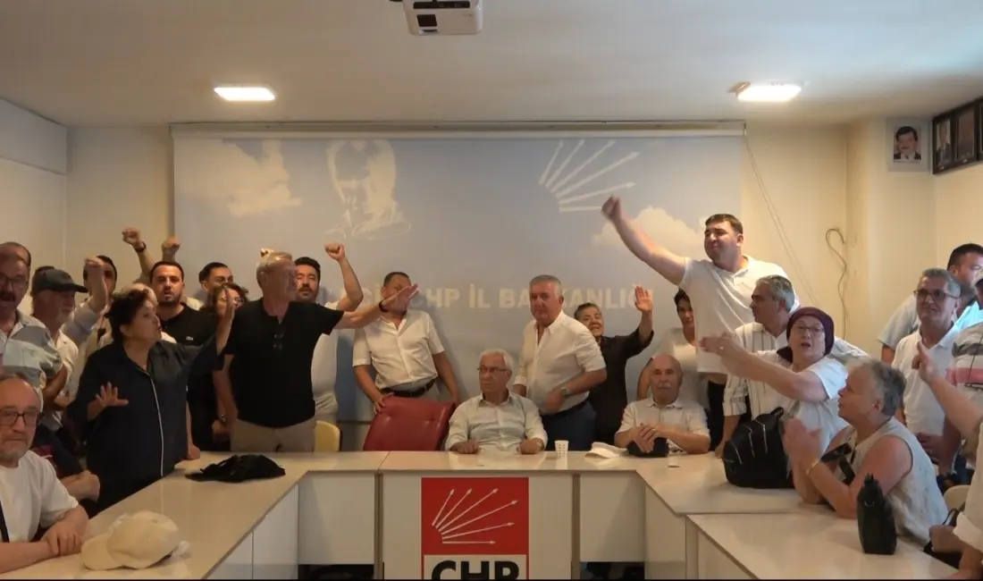 CHP Bilecik İl Başkanlığına atanan Kazım Yağmur ve ekibi parti