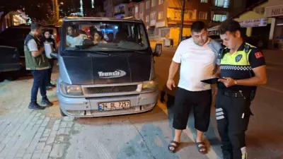 Bursa’nın Orhangazi ilçesinde polis ekiplerince gerçekleştirilen huzur uygulamasında 920 kişinin