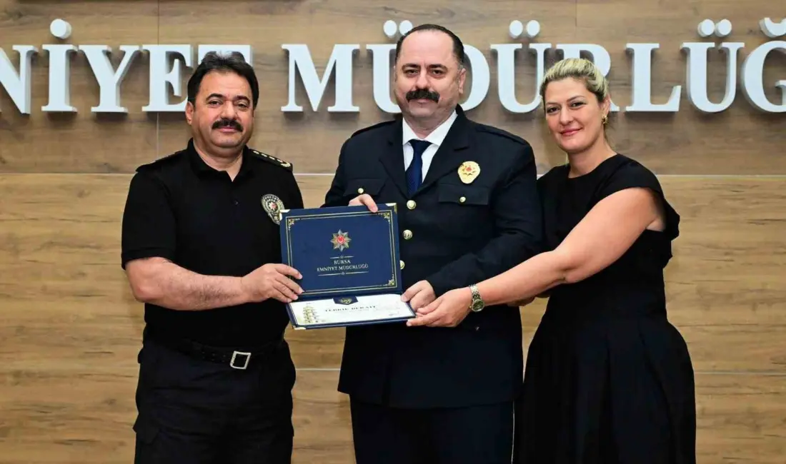 Bursa İl Emniyet Müdürlüğü’nde bir üst rütbeye terfi eden 105
