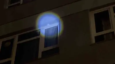 Bursa’nın Osmangazi ilçesinde gece saatlerinde silah sesleri mahalleyi ayağa kaldırdı.