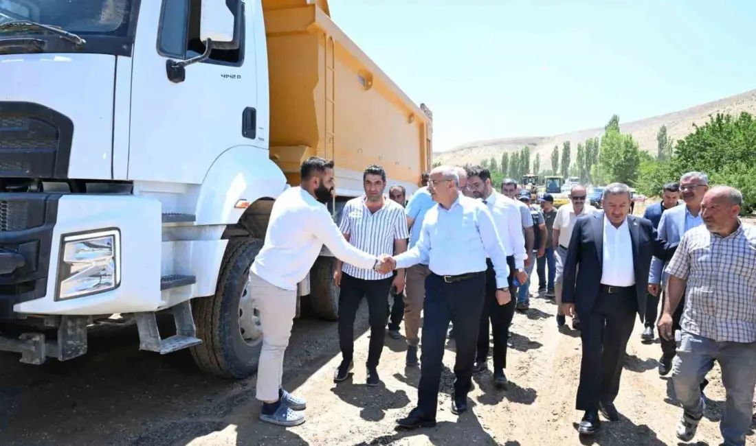 Malatya Büyükşehir Belediye Başkanı Sami Er, depremden sonra ayağa yeniden