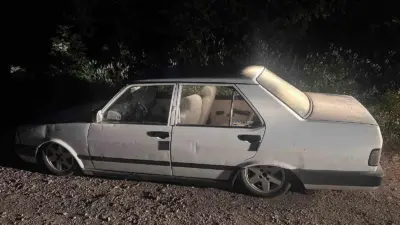 Bursa’nın İnegöl ilçesinde park halindeki otomobili çaldıkları iddia edilen 3
