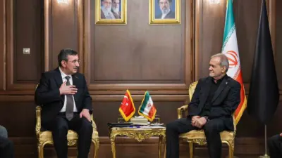Cumhurbaşkanı Yardımcısı Cevdet Yılmaz, Tahran’da İran Cumhurbaşkanı Mesud Pezeşkiyan ile