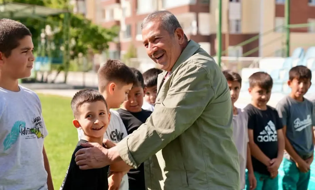 Malatya’nın Darende ilçesinde Karakucak güreşlerinde mücadele edecek sporculara pırpıt (kispet)