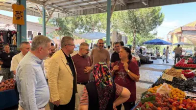 AK Parti Denizli teşkilatı, saha çalışmalarına ara vermeden devam ediyor.