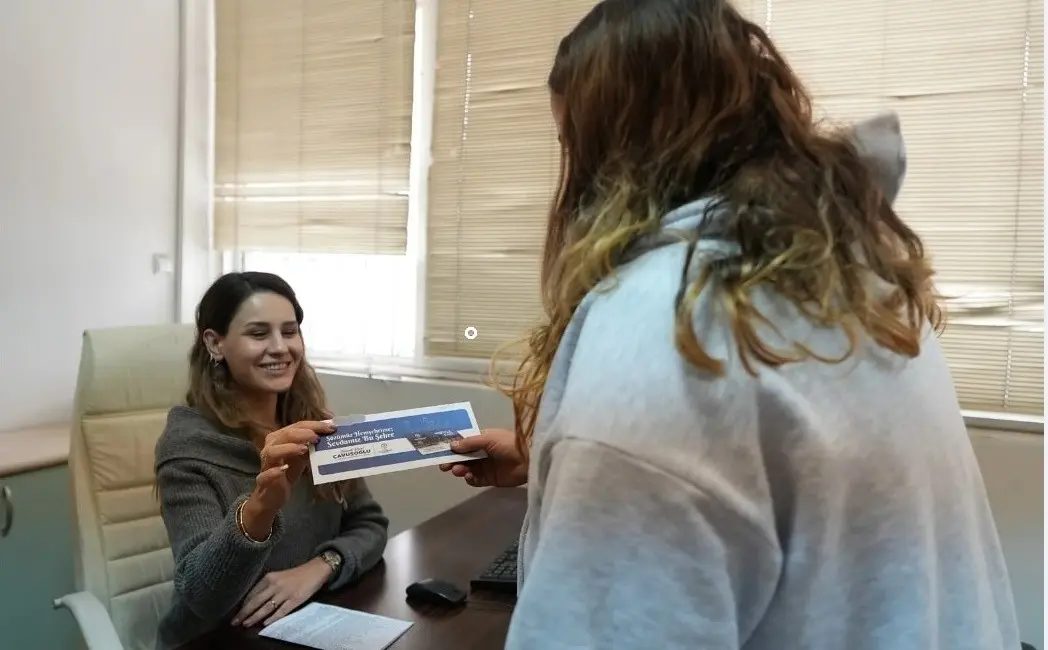 Denizli Büyükşehir Belediyesi’nin dar gelirli ailelere yönelik sürdürdüğü “Yeni Doğan