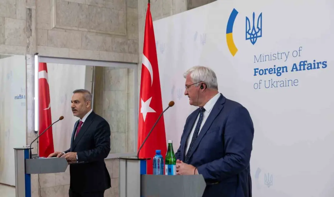 Dışişleri Bakanı Hakan Fidan Ukrayna Dışişleri Bakanı Andriy Sibiha ile