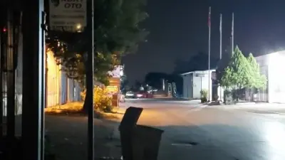 Bursa’da cadde üzerinde dakikalarca drift atan araç, daha sonra bekçilerin