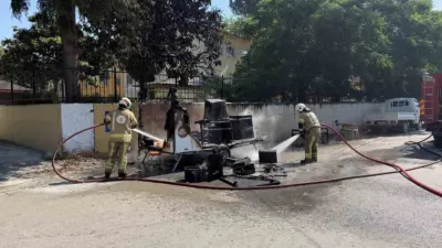 Bursa’nın İznik ilçesinde park halindeki karavan yangını paniğe neden oldu.
