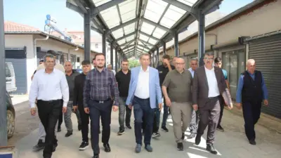 Elazığ AK Parti milletvekilleri, kentin farklı ilçelerinde vatandaşlarla bir araya