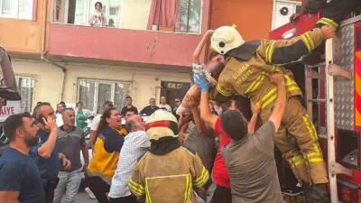 Bursa’nın Orhangazi ilçesinde 4 katlı bir apartmanın birinci katında çıkan