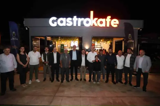 İnegöl Belediyesi’nin modern kafe konseptiyle oluşturduğu ve “Zamanın Tadı” sloganıyla