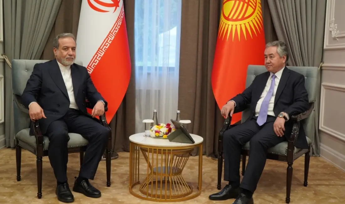 Kırgızistan Dışişleri Bakanı Ceenbek Kulubayev ile İran Dışişleri Bakanı Abbas