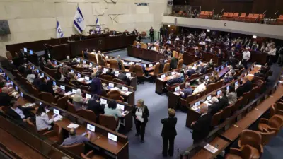 İsrail’de 27 Ekim’de yapılacak olan genel seçim öncesi meclis feshedildi.