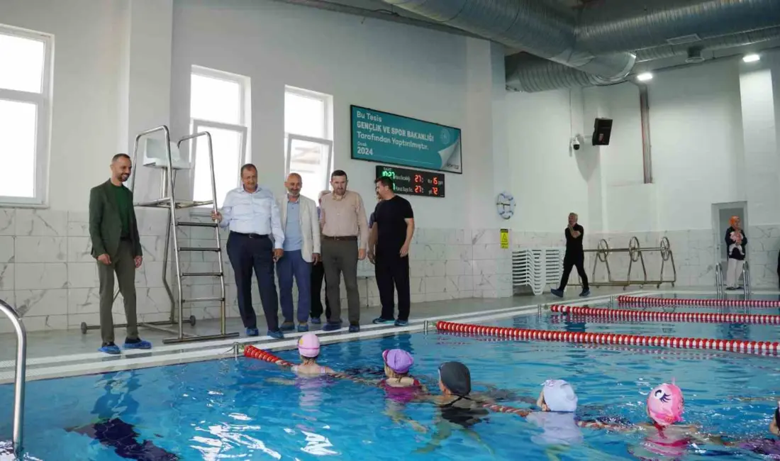 İznik Belediyesi tarafından Yarı Olimpik Yüzme Havuzu’nda düzenlenen 2026 Yaz