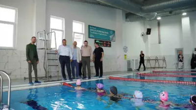 İznik Belediyesi tarafından Yarı Olimpik Yüzme Havuzu’nda düzenlenen 2026 Yaz