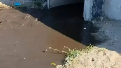 Bursa’nın Mudanya ilçesinde denize kanalizasyon atık suyunun boşaltıldığı anlar cep