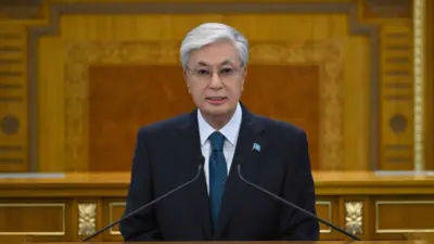 Kazakistan Cumhurbaşkanı Kasım Cömert Tokayev, yeni anayasanın bugün yürürlüğe girmesi