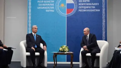 Kazakistan Cumhurbaşkanı Kasım Cömert Tokayev, Rusya’nın Omsk kentinde Rusya Devlet