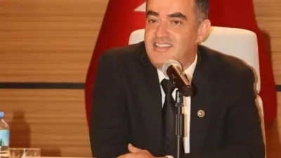 CHP’de yaşanan yönetim değişikliğinin ardından, parti yönetimi ve üyelerin istifasının