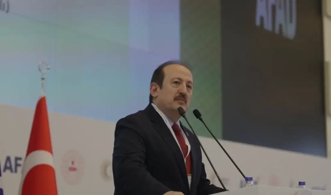 Marmara Bölgesi Doğa Kaynaklı Afetler Çalıştayı'nda afet yönetimi ve hukuki