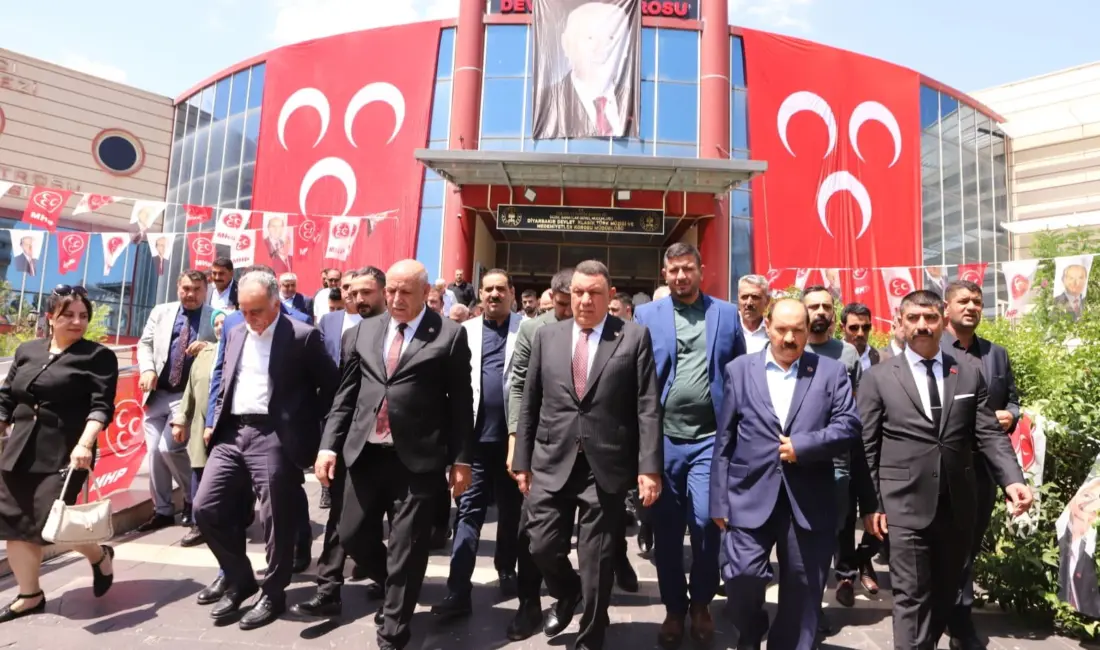 Milliyetçi Hareket Partisi(MHP) Diyarbakır Kayapınar ilçe kongresi gerçekleştirildi. Yapılan kongrede