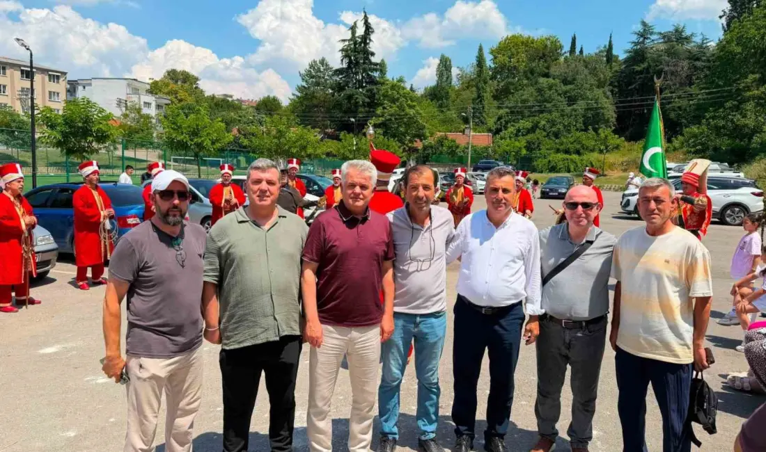 Bursa’daki Vatan Sevdaları Platformu, Muharrem ayı dolayısıyla düzenlediği aşure, lokma