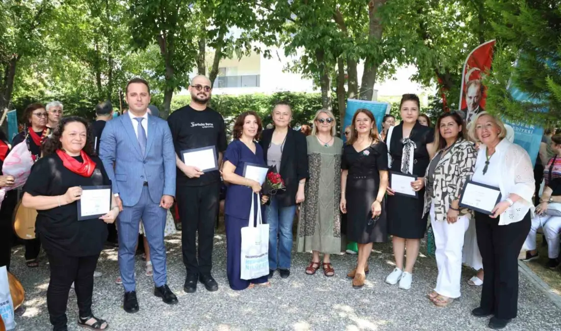 Nilüfer Belediyesi’nin Cumhuriyet Mahallesi’ndeki Olgun Gençlik Merkezi kursiyerleri, yıl boyu
