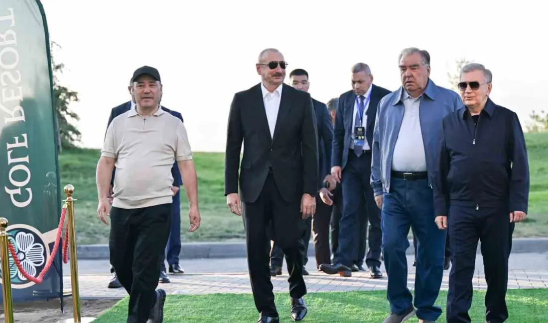 Kırgızistan Cumhurbaşkanı Sadır Caparov ile resmi ziyaret kapsamında Kırgızistan’da bulunan