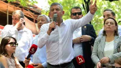 Cumhuriyet Halk Partisi (CHP) Meclis Grup Başkanı Özgür Özel, “Ya