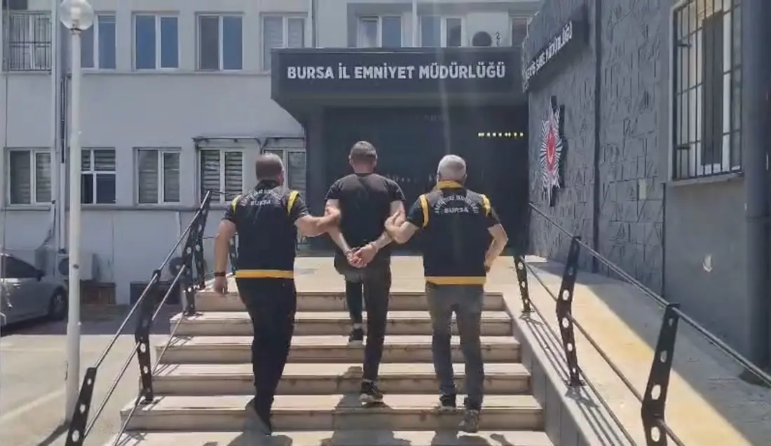 Bursa’nın Osmangazi ilçesinde, pompalı tüfekle ateş açarak 1 kişinin yaralanmasına