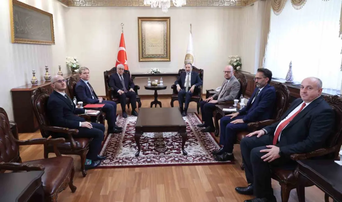 Rusya’nın Türkiye Büyükelçisi Sergey Vershinin, Türkiye Diyanet İşleri Başkanı Safi