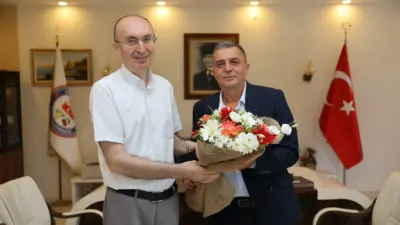 Şehzadeler Belediye Başkanı Hakan Şimşek, göreve yeni başlayan Şehzadeler Kaymakamı